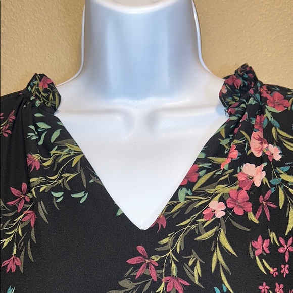 CeCe Floral Mini Dress - Black and Pink - Picture 3 of 9